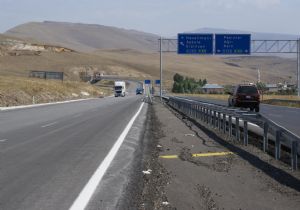 Erzurum yollarına 195 milyon gitti